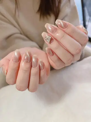 ネイル Flowerネイルサロン所属・. yukiのネイルデザイン