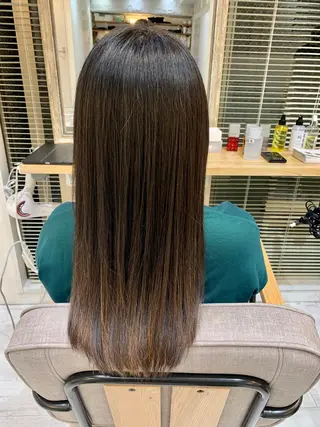 ロング 山本 悟志のヘアスタイル