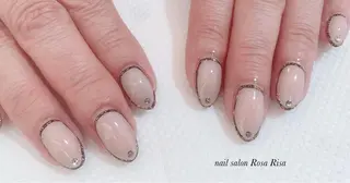 ミディアム ネイル ネイルスタジオ シェイクユアハンズのネイルデザイン