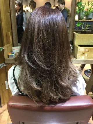 セミロング カラー IROHA所属・髪質改善縮毛矯正なら ✨伊藤佳祐✨のヘアスタイル