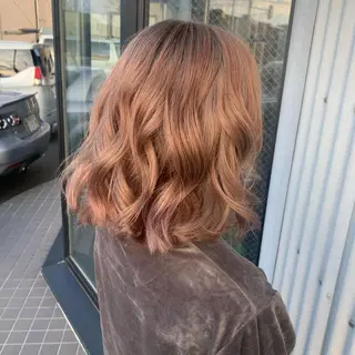 カラー ヘアアレンジ newi TATSUのヘアスタイル