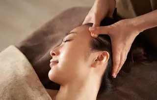 ニキビ跡改善専門🔥 医療にはできない改善のエステ・リラクイメージ