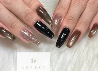 ネイル ❤️💛REBEST 京橋店のネイルデザイン