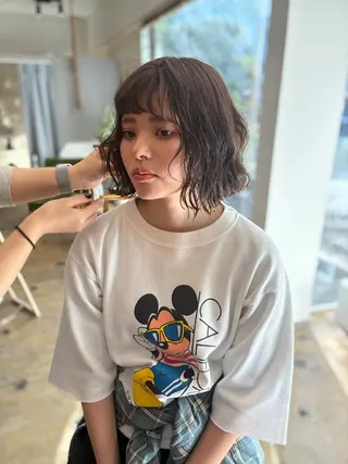 ミディアム カラー 石川 菜月のヘアスタイル