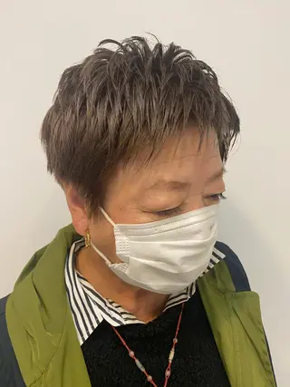 ショート カラー &Lillme所属・& kuのヘアスタイル