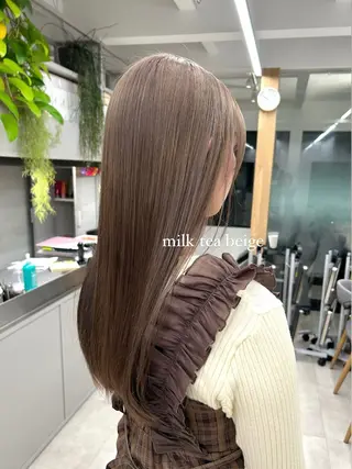 カラー moeka 表参道のヘアスタイル