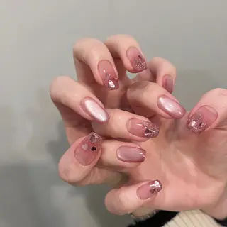 ネイル REHTOF ｜朝7時Open☀️のネイルデザイン