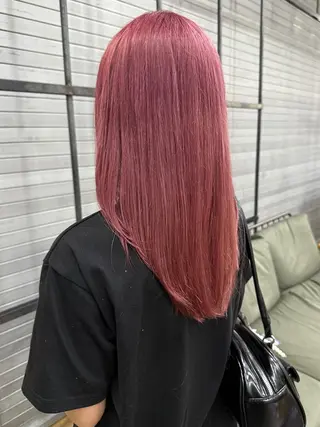 ミディアム 村岡彩優/松本 /ブリーチ/艶カラーのヘアスタイル