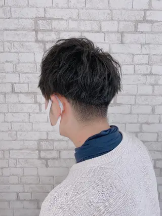 ショート パーマ ヘアアレンジ メンズ ブリーチなし艶カラー 東家のヘアスタイル