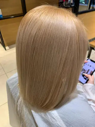 ショート カラー Moana by HEADLIGHT所属・tomoka／ デザインカラー🌺のヘアスタイル