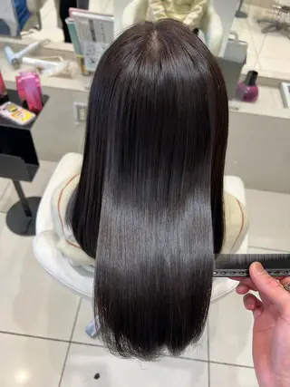 ロング ☃️顔周りレイヤー グレージュSHUTOのヘアスタイル