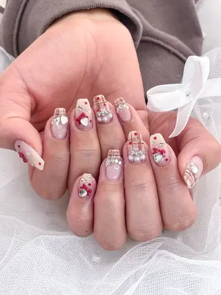 ネイル 五十嵐 美智のネイルデザイン