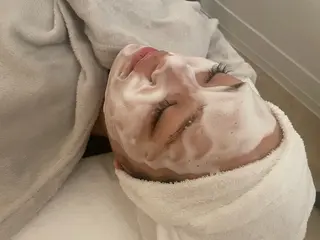 小顔/リンパ/マッサージL.sana所属・小顔/フェイシャル L.sanaのエステ・リラクイメージ