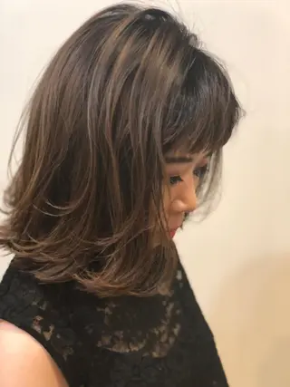 ミディアム MAAT所属 AKANEのヘアスタイル