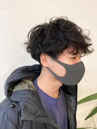 パーマ メンズ 樋野 亮のヘアスタイル