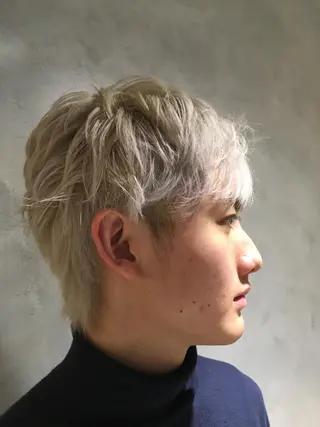 カラー SALOWIN 表参道所属・シンカ 表参道のヘアスタイル