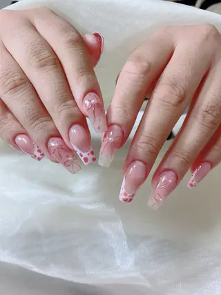 ネイル えい このネイルデザイン