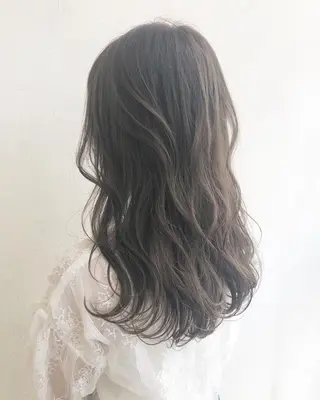 セミロング カラー nakahara madokaのヘアスタイル