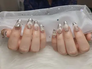 ネイル AMI NAIL 池袋所属・キム ハンのネイルデザイン