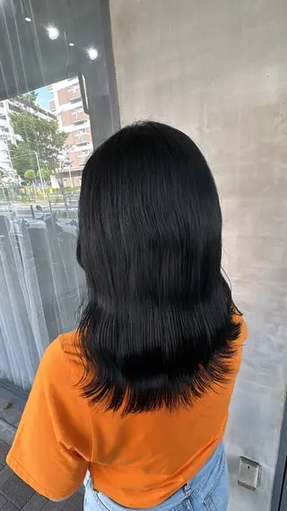 ミディアム カラー unica by milly所属・Mayuka 🩶のヘアスタイル