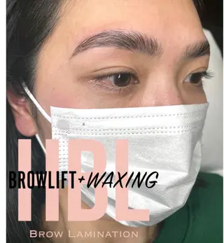 アイブロウ ma riのネイルデザイン