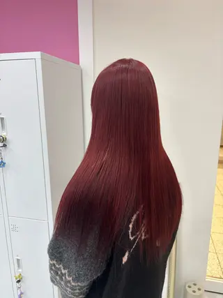 ロング カラー 伊藤 綾のヘアスタイル