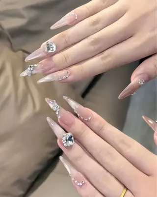 カラー AIN Nailのネイルデザイン