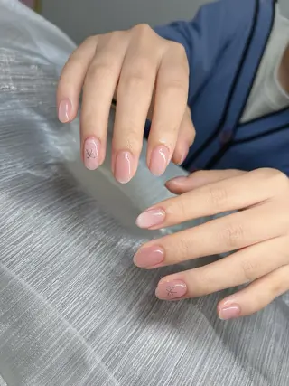 ネイル Lee Nailsのネイルデザイン