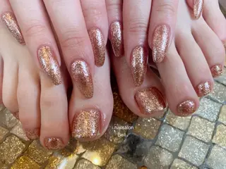 ネイル Y. Reonaのネイルデザイン