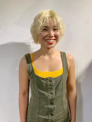 ショート ハイトーンNo.1✨ パーマ✨イマイタツヤのヘアスタイル