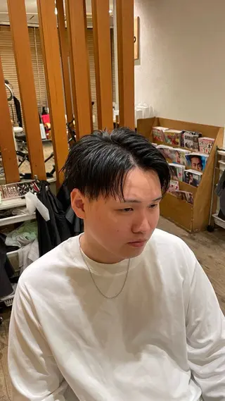 ショート メンズ 椿 大輔のヘアスタイル