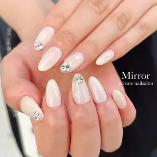 ネイル nailsalon Mirrorのネイルデザイン