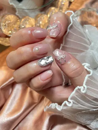 ネイル 23時まで❤︎韓国、 ワンホンネイルのネイルデザイン