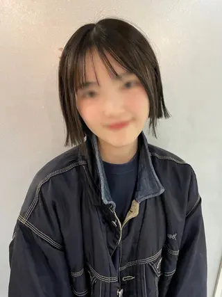 ミディアム 韓国リアルハッシュ レイヤーカットのヘアスタイル