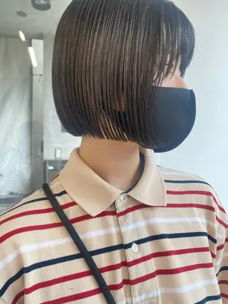 ショート カラー センターパート/ 暖色カラーayuのヘアスタイル