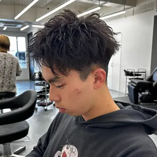 ショート メンズ &maison所属・LI LIのヘアスタイル