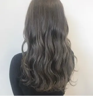 ロング カラー 阿部 響香のヘアスタイル