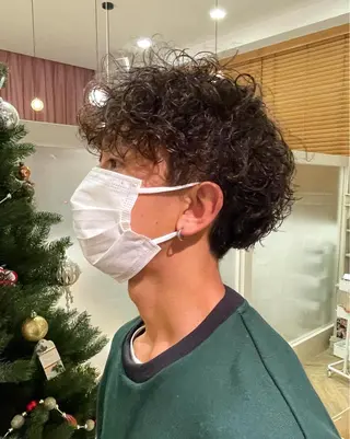 パーマ メンズ 安田 朱由のヘアスタイル