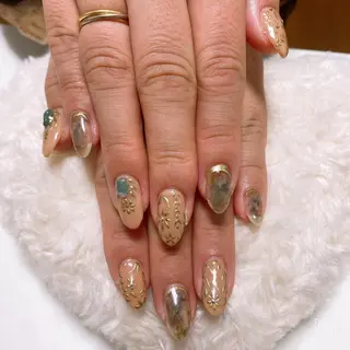 ネイル The Best Beauty受付担当のヘアスタイル