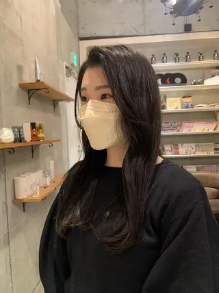 ロング カラー カネコ ユカリのヘアスタイル