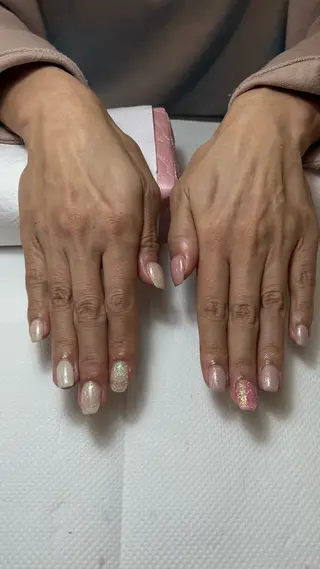 ネイル 名越 彩花のネイルデザイン