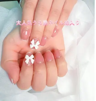 ネイル pink ladyサロン所属・べ にのネイルデザイン