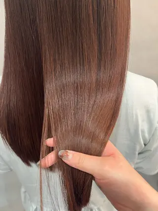 セミロング カラー ルプラボウ 尾関　唯那のヘアスタイル