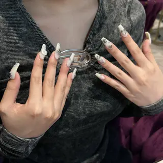 ネイル WISTERIA hayamiのネイルデザイン