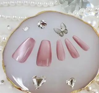 ネイル Queeens nailのネイルデザイン