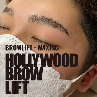 アイブロウ beautyroom Naturaのネイルデザイン