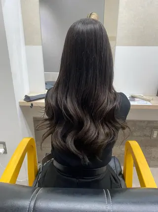 ロング カラー MOE🌙 博多ハイトーンのヘアスタイル