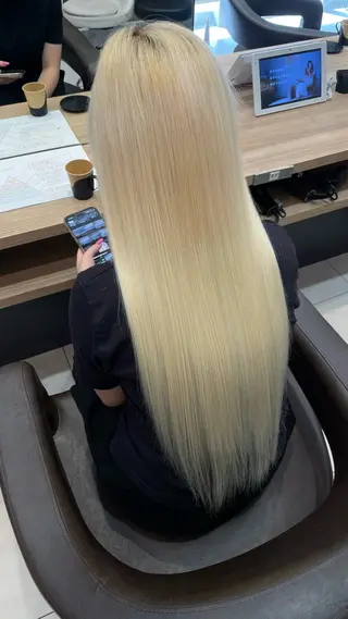 Earth  Authentic 草津エイスクエア店所属・苗村 梨愛のヘアスタイル