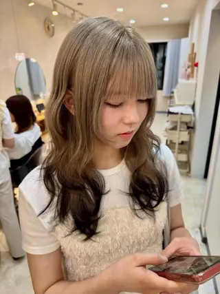 セミロング カラー コイデ リュウセイのヘアスタイル