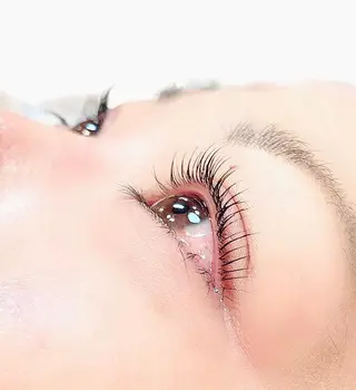 マツエク・マツパ private salon moco所属・まつ毛&ワックス脱毛 tomoの眉毛・アイブロウイメージ